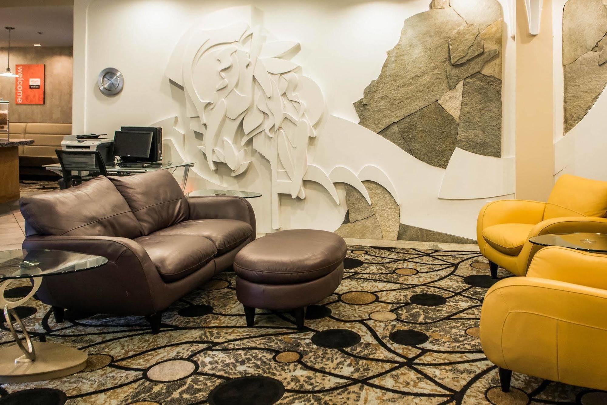 Comfort 3* Monroeville